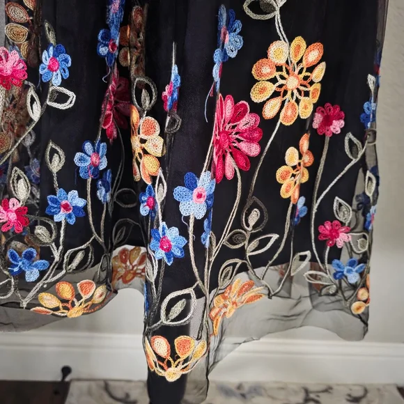 Women's SHEIN Black Multicolor Floral Embroidered Strapless Dress US M - Picture 5 of 8